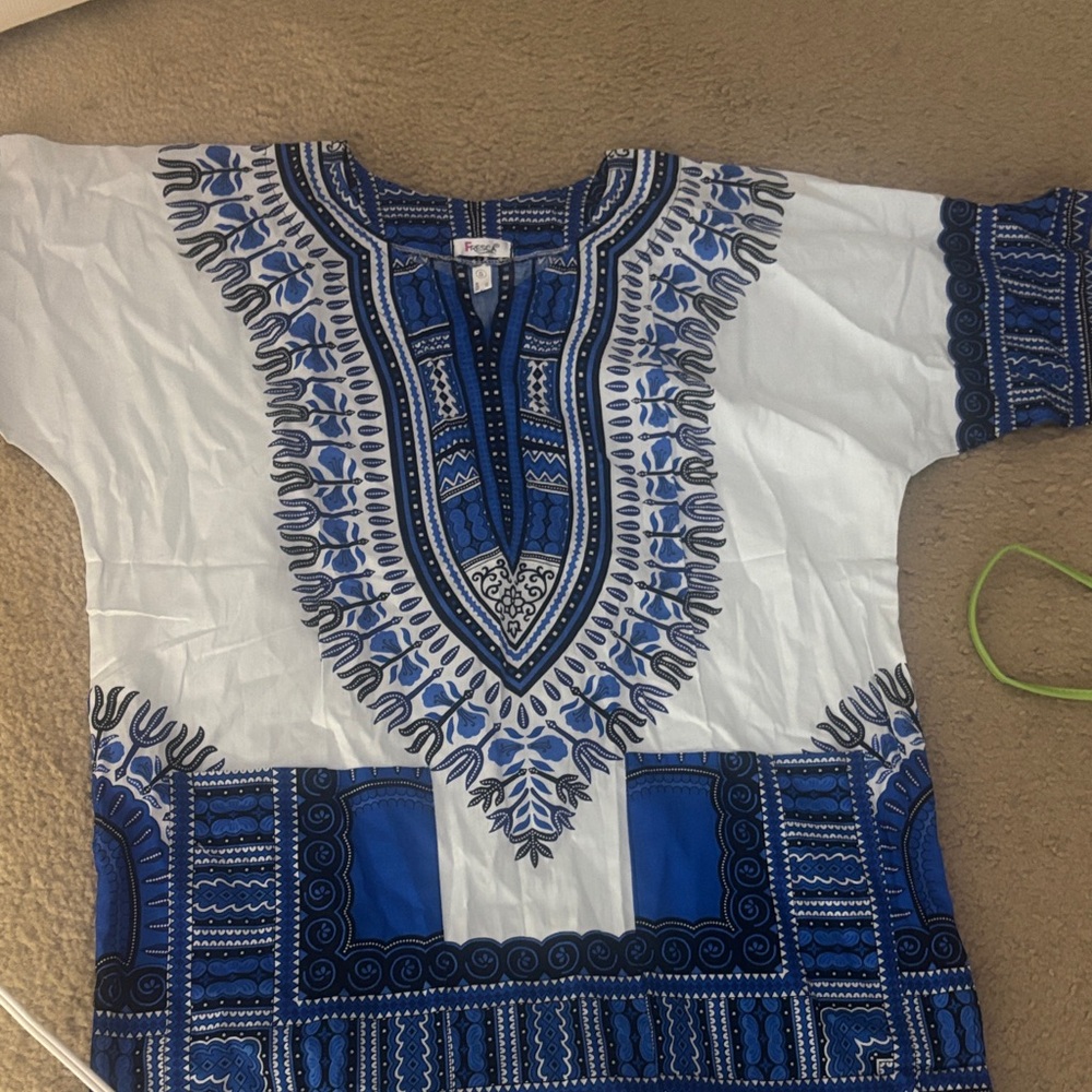 Blue and White Ethnic Pattern Men's Short Sleeve Shirt